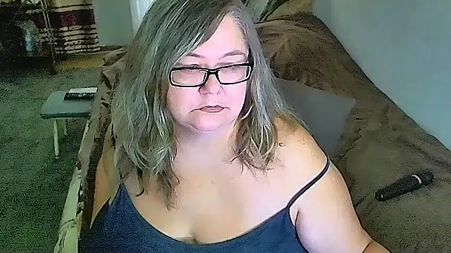 sex2 (F mature) - naked, squirt