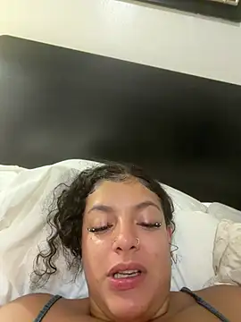 allybluee777 - Allybluee777's free webcam