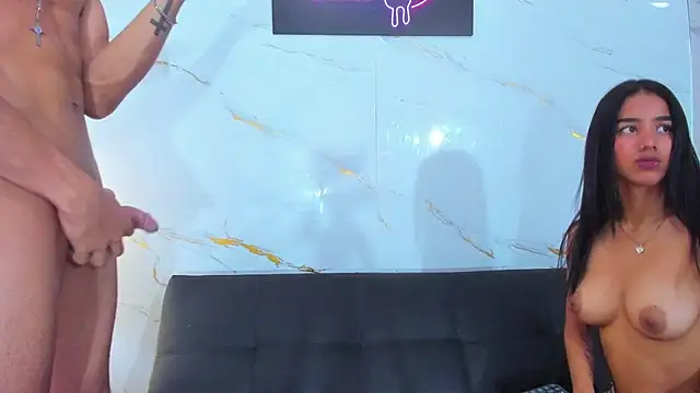 little_nicoll - Little_nicoll's free webcam