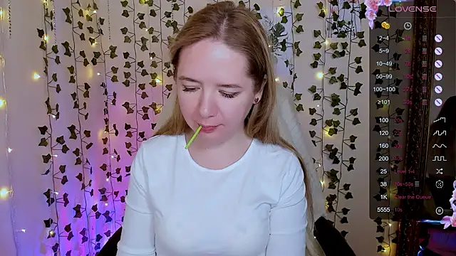 evaa_grey - Evaa_Grey's free webcam