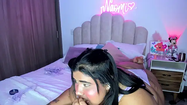 naomiasha - NaomiAsha's free webcam