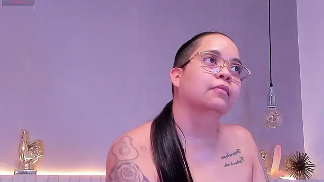 naughtylesbians__ - Naughtylesbians__'s free webcam