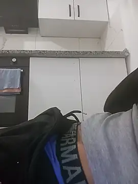 kurtsikici@xh - Kurtsikici@xh's free webcam