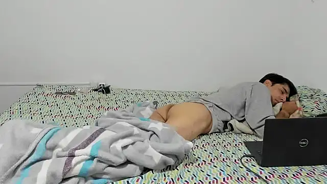 jupiter_333 - Jupiter_333's free webcam