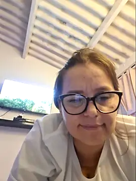 mariapau_83 - MariaPau_83's free webcam