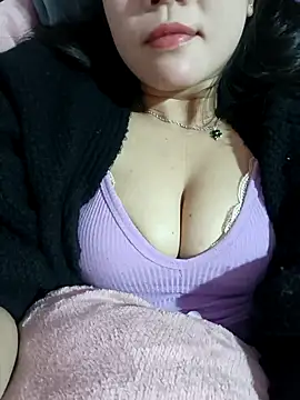 ngocmai_lazdy - Ngocmai_lazdy's free webcam