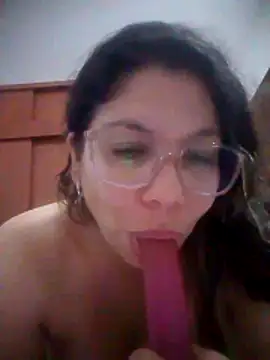 carliina_soussa - Carliina_Soussa's free webcam - UK Sex Cams