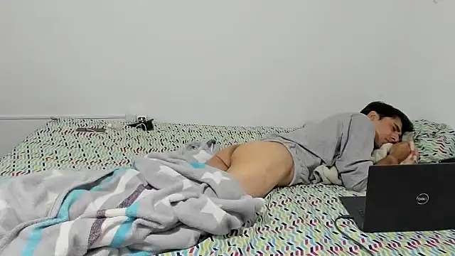 jupiter_333 - Jupiter_333's free webcam