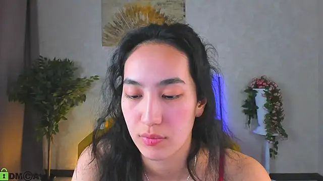 flirtyaura - FlirtyAura's free webcam - UK Sex Cams