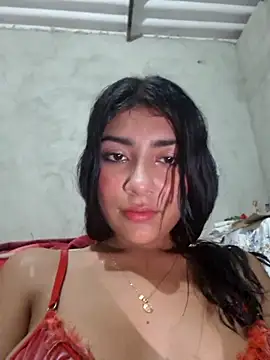 Webcam Model (Sweed-virgin-pussy)  is live.Free join now!