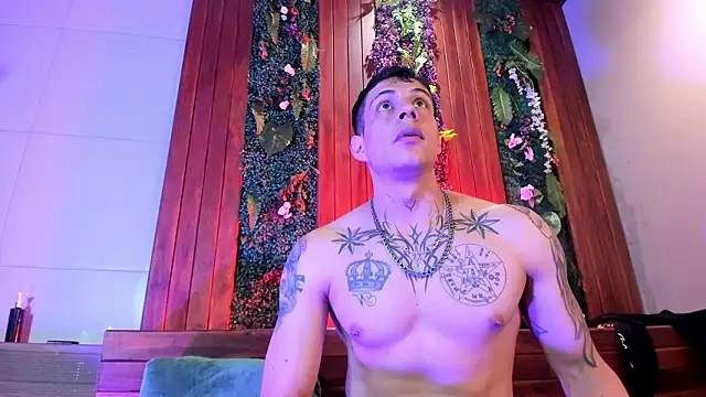 Dustin_Sonne Live Webcam on Stripchat