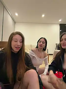 roouse Live Webcam on Stripchat