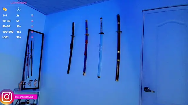 nicorobinn (F young) - lush ass with squirt a lot juice