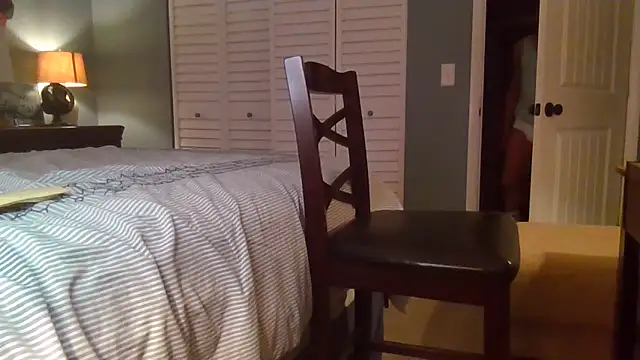 hooshung_mvers8 - Hooshung_mvers8's free webcam