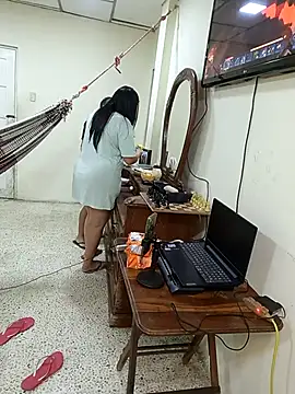 danelylopez (G young) - Beso 💋