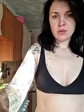 lazytanukii - LazyTanukii's free webcam