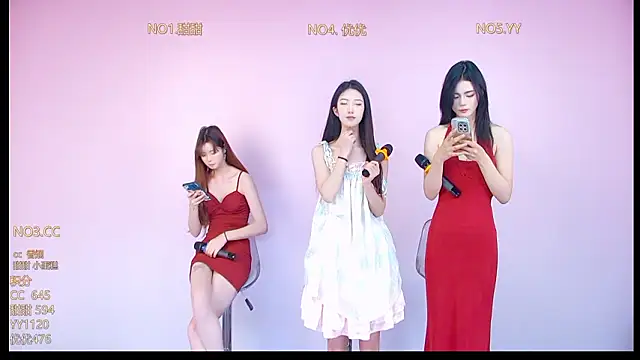 GUCCI-777 Live Webcam on Stripchat