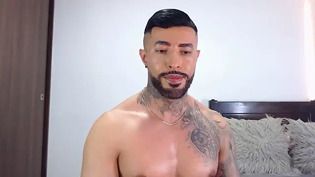 andrea_de_lucaa - Andrea_de_lucaa's free webcam - UK Sex Cams