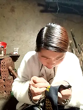 quynhkoolbae - Quynhkoolbae's free webcam