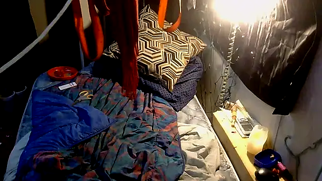 theoneyoulove69 - TheOneYouLove69's free webcam - UK Sex Cams