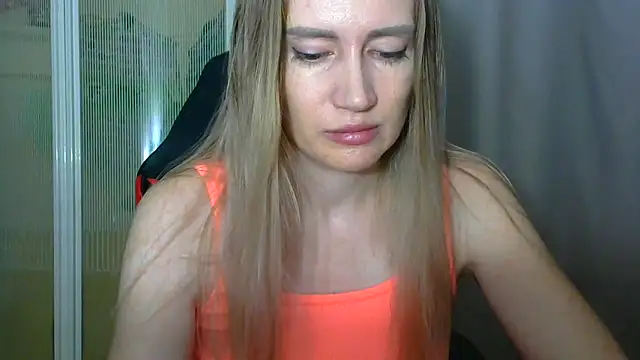 jessfoxxx - JessFoxxx's free webcam - UK Sex Cams