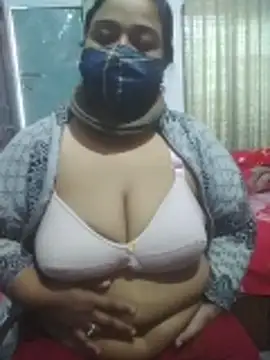 momo_loves - Momo_loves's free webcam