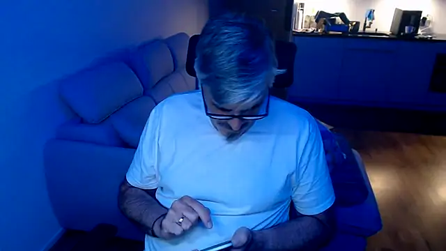 budapest1958 (M grandpa) - Squirt in Pants (need Time)