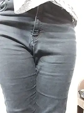 Webcam Model (Laxmi_89)  is live.Free join now!