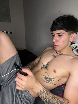 wil_hot (M twink) - Show cum🤤💦