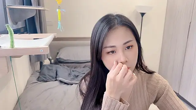 babyonedaily (F young) - Baby穿OL制服上播一天