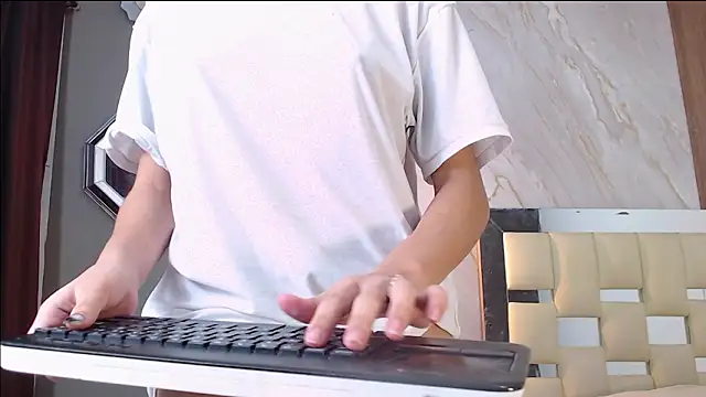 honeymoon_12 - Honeymoon_12's free webcam