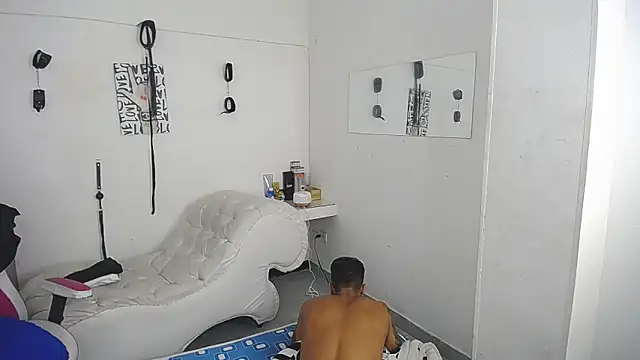 leonard_price - Leonard_Price's free webcam