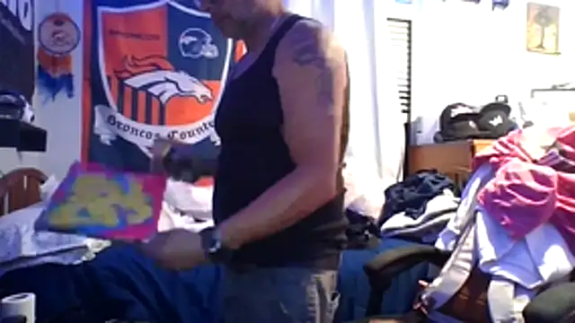 valuedconcept687 - ValuedConcept687's free webcam