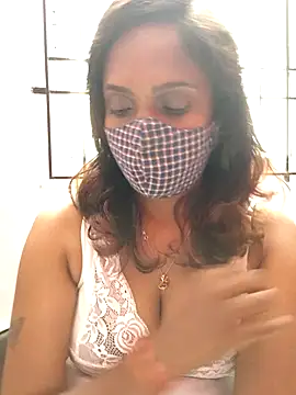 queen-dhivya - Queen-dhivya's free webcam