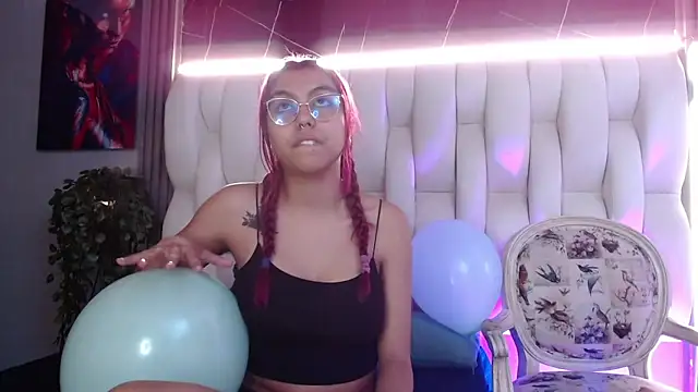 ava_jones1 - Ava_jones1's free webcam