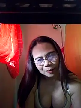 erma_joy - Erma_joy's free webcam - UK Sex Cams