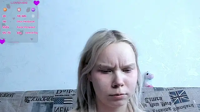 girlllsooft - Girlllsooft's free webcam