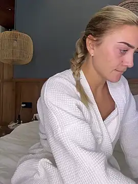 auriangel (F young) - strip Dance until naked