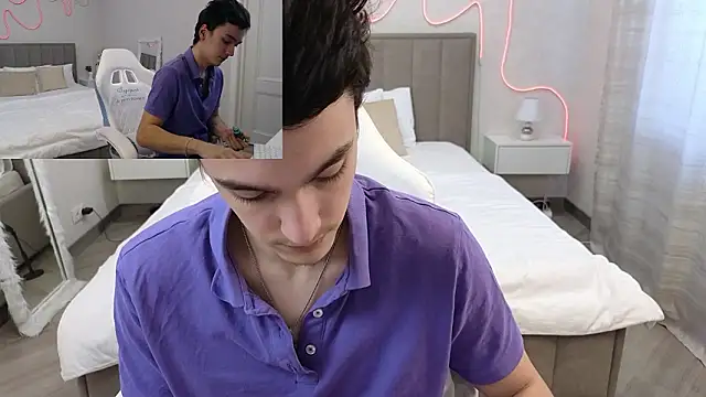 moonlinskinn (M twink) - take off my t-shirt