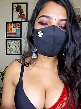 Webcam Model (Noor-Bold) is live