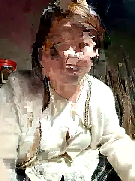 quynhkoolbae - Quynhkoolbae's free webcam