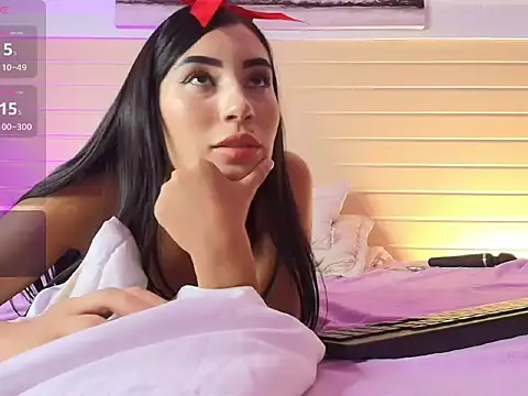madisonkay (F young) - Slowly massage the pussy with oil🤍