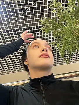 miatee - MiaTee's free webcam