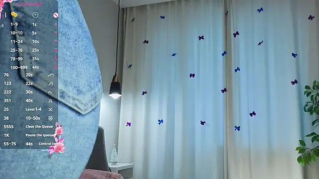 sirenaostrem - SirenaOstrem's free webcam