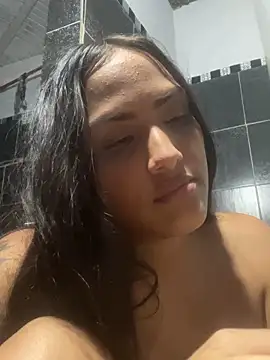 iamsara_21 - Iamsara_21's free webcam