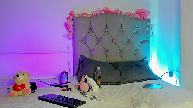 antonieta23 - Antonieta23's free webcam