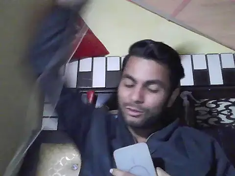 stubborndesiboy - Stubborndesiboy's free webcam