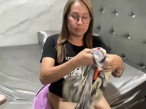 erickaforbes - Erickaforbes's free webcam