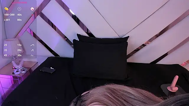 nia_crawford - Nia_Crawford's free webcam