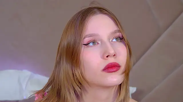 lililinn - LiliLinn's free webcam